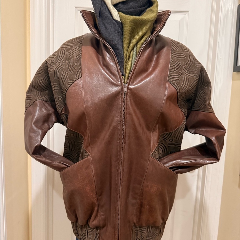 Vintage Ladies 80's Brown Leather Jacket with beautiful suede detailing sz small